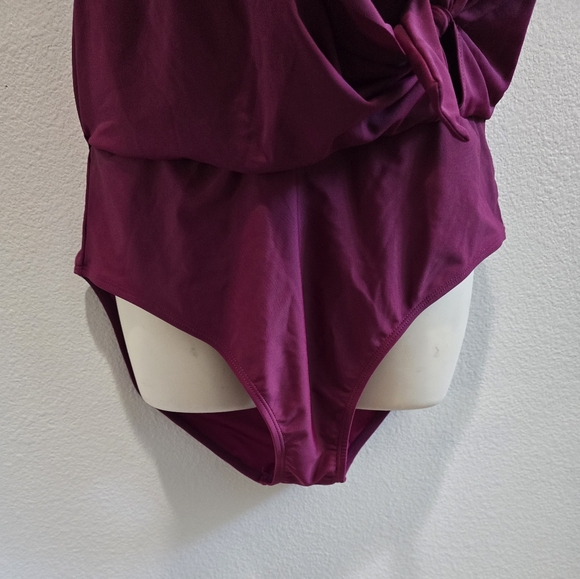 Blooming jelly fusha swim dress with tummy control, rouching and bow size large - Picture 5 of 5